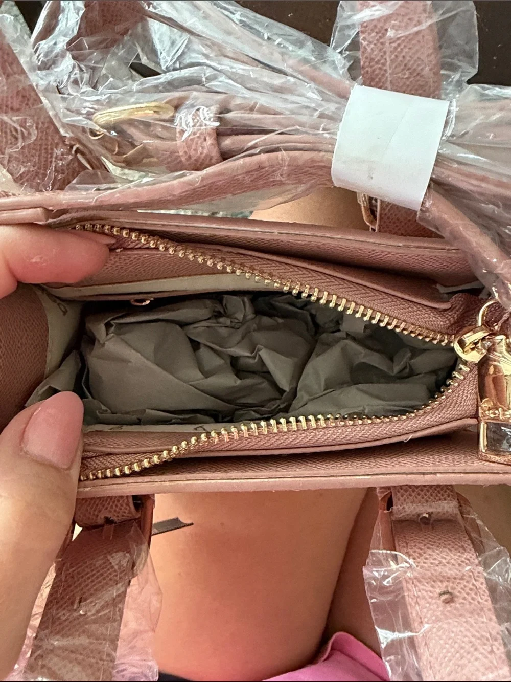 BRAND NEW!!! bebe Blush Pink Textured Satchel with Gold Hardware